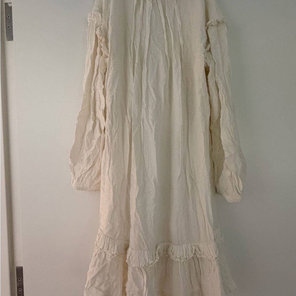 FARM Rio Boho Gauze V-Neck Long Sleeve Dress in Cream - Picture 6 of 6